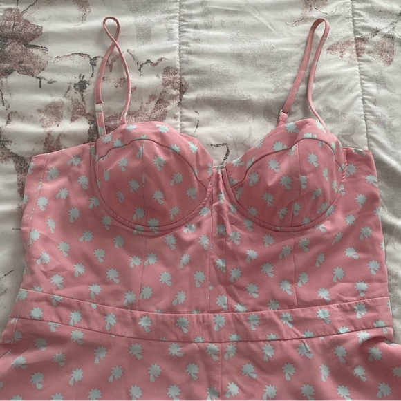 NWT Topshop Barbiecore pink with white polka dots built in bra romper, size 10 - Picture 3 of 16